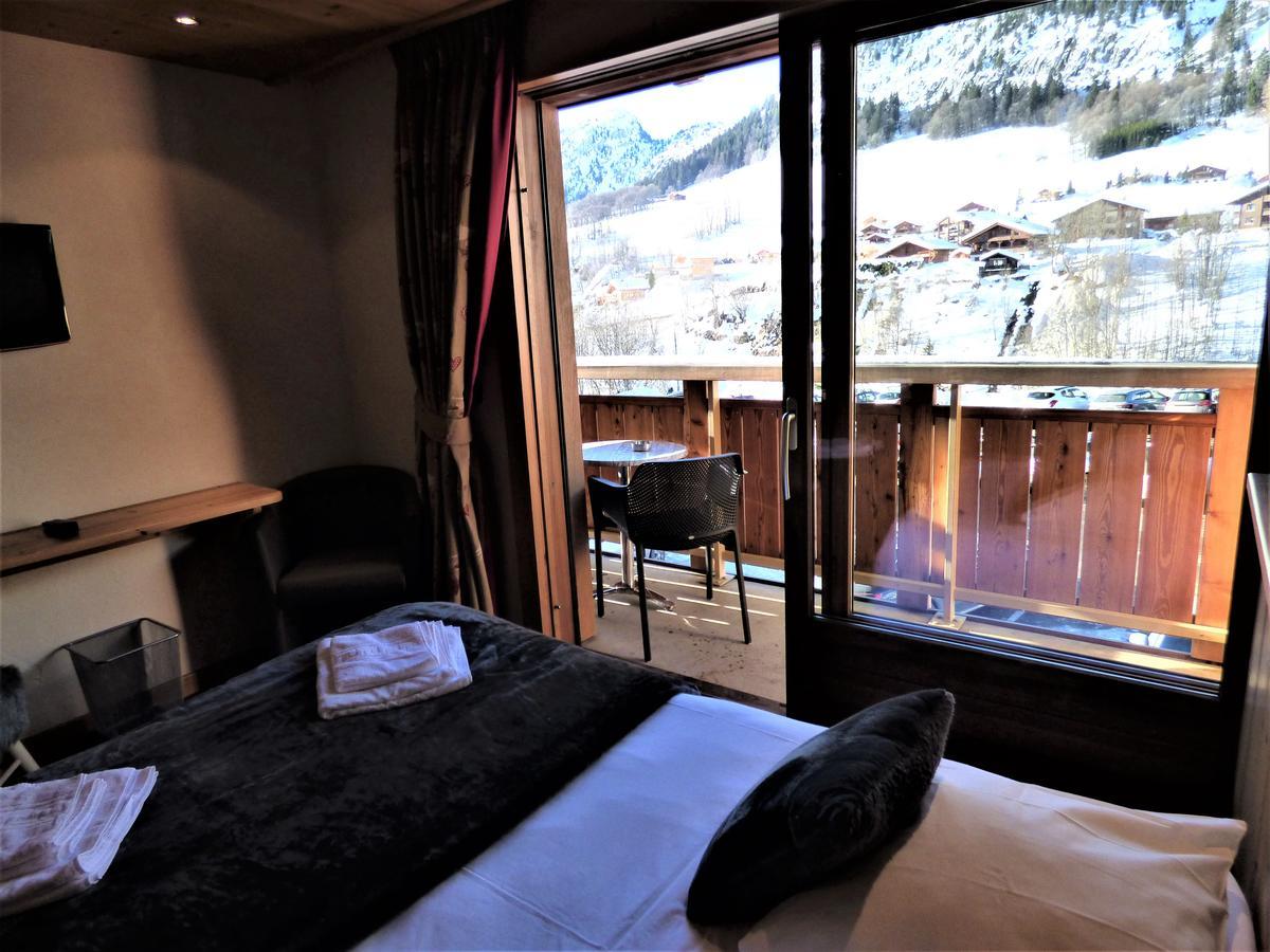 Hotel Les Flocons Le Grand-Bornand Exterior foto
